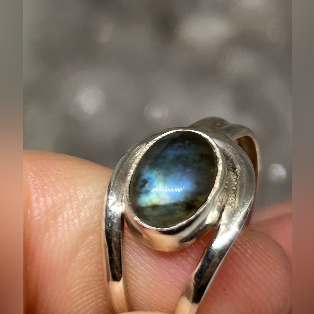 Blue Flash Labradorite Ring 925 - image 3